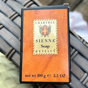 Crabtree and Evelyn sienna Savon